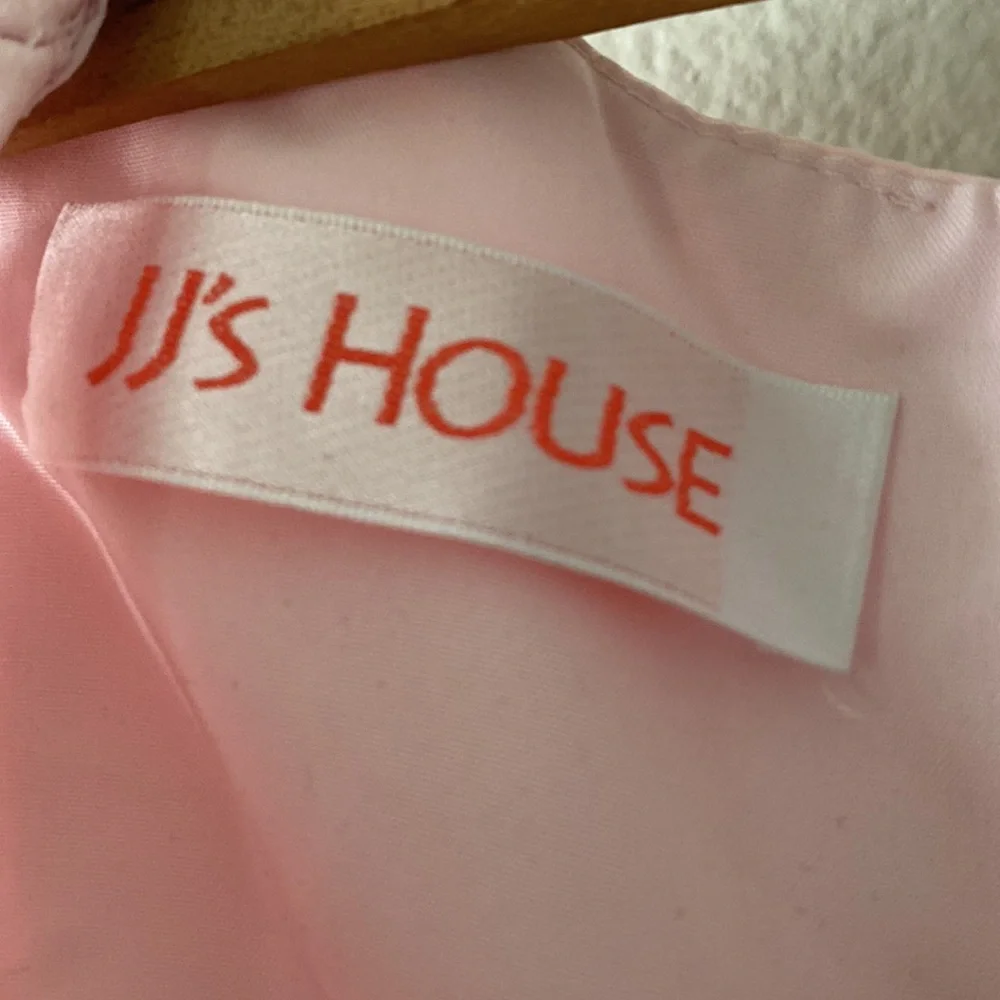 JJ’s House A-Line V-neck Floor-Length Chiffon Bridesmaid Dress - Picture 9 of 13